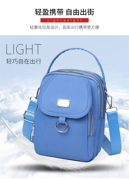 Urban Chic Lightweight Shoulder Bag