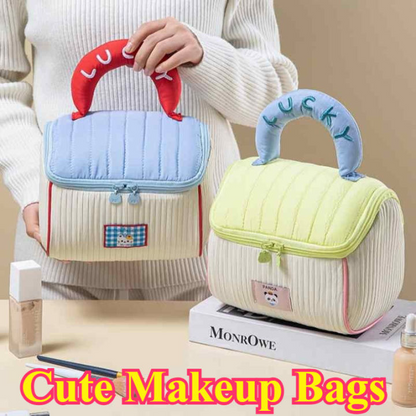 Cute Makeup Case – Aapki Beauty Routine ka Khubsurat Hissa